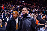 Did Drake show love to Kendrick Lamar by posting a photo of his Toronto show? Viral post debunked