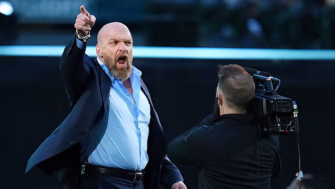 WWE publicly called out for "lazy" booking after never-before-seen match is made official on RAW