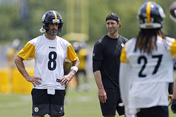 “Mike Tomlin ain’t going nowhere”: James Harrison predicts Steelers pulling plug on Aaron Rodgers experiment by "midseason"