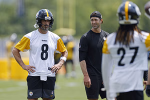 “Mike Tomlin ain’t going nowhere”: James Harrison predicts Steelers pulling plug on Aaron Rodgers experiment by "midseason"