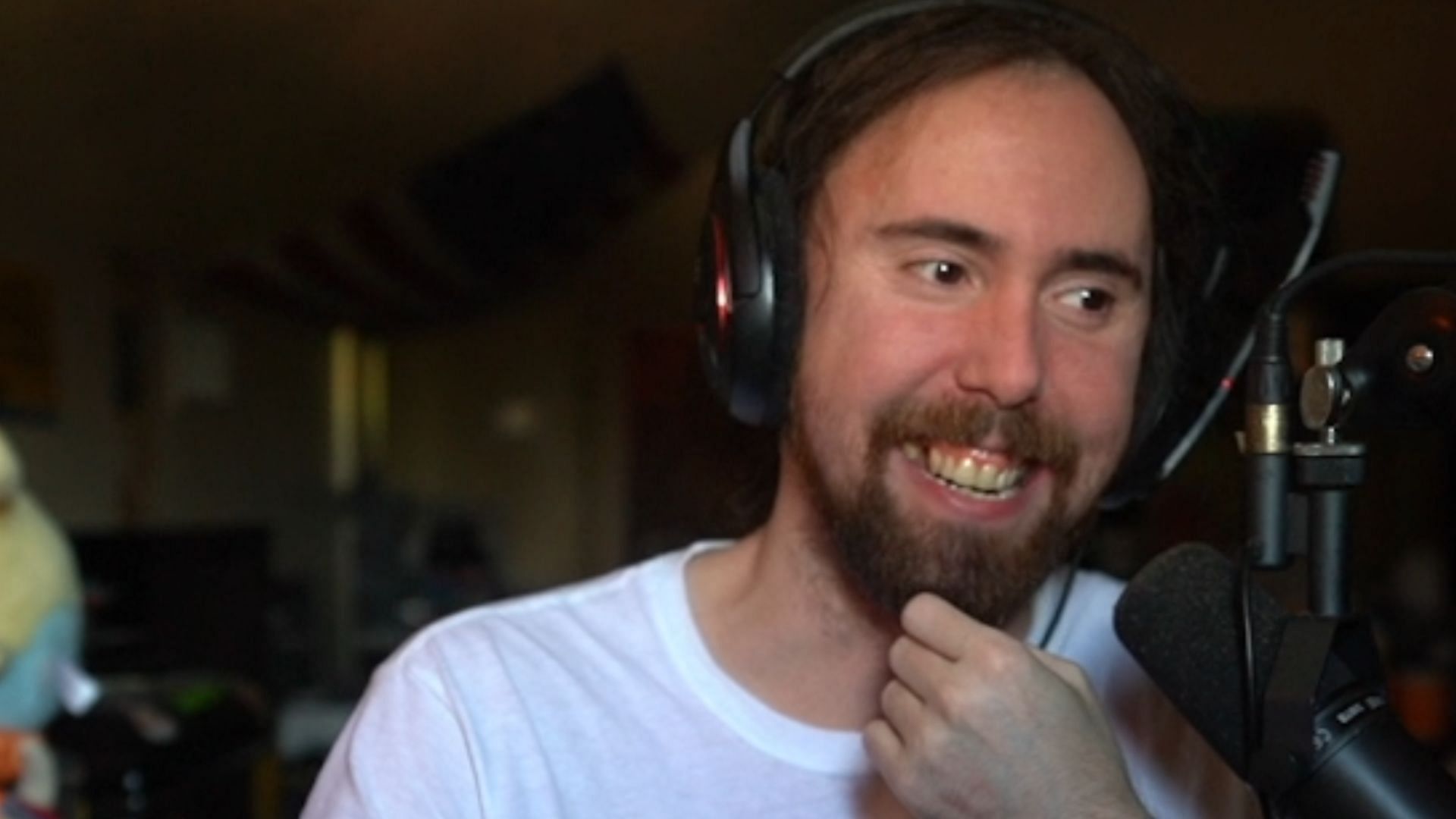 Kick streamers are reacting to the news of Asmongold
