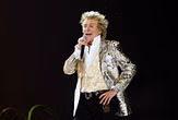 Rod Stewart's health issues explored as singer cancels 2nd concert weeks before Glastonbury on doctor's orders