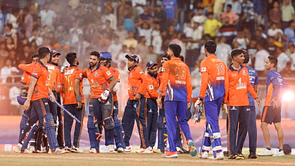 Players observe a minute of silence for Ahmedabad plane crash victims ahead of T20 Mumbai 2025 final [In Pictures]