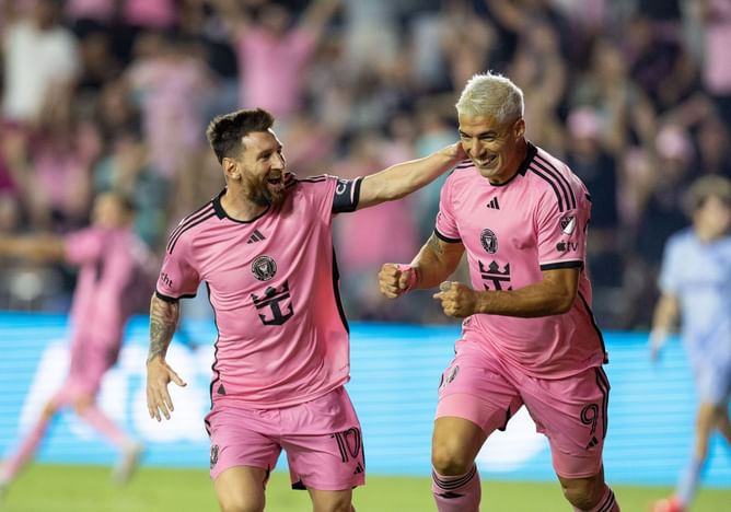 "Playing this type of game at his age is admirable" - Luis Suarez sends message to Chelsea player who has been compared to Lionel Messi