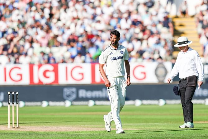 4,6,4,4,4...टीम इंडिया के लिए सिरदर्द बने प्रसिद्ध कृष्णा, लीड्स के बाद बर्मिंघम टेस्ट में भी टी20 की तरह लुटाए रन