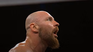 Top star returns to AEW Dynamite after 203 days; leaves Jon Moxley stunned