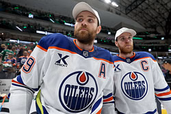 Oilers insider drops mammoth Connor McDavid contract extension timeline update; ties it to Leon Draisaitl's wedding