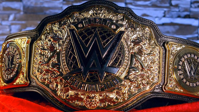 WWE suddenly names controversial 2-time World Heavyweight Champion on RAW
