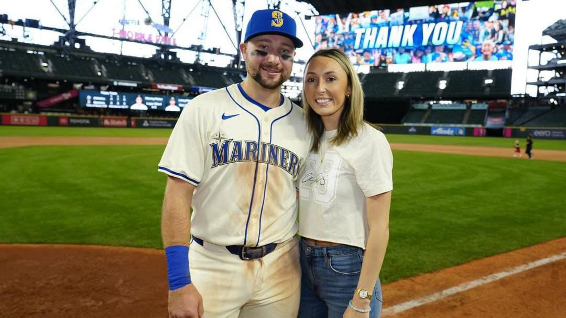 Cal Raleigh and his wife Hannah Shimek [Image via Instagram - @hannahshimek_]