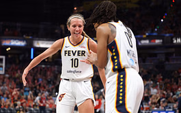 Lexie Hull all hearts as former teammate turns heads with elegance amid injury rehab