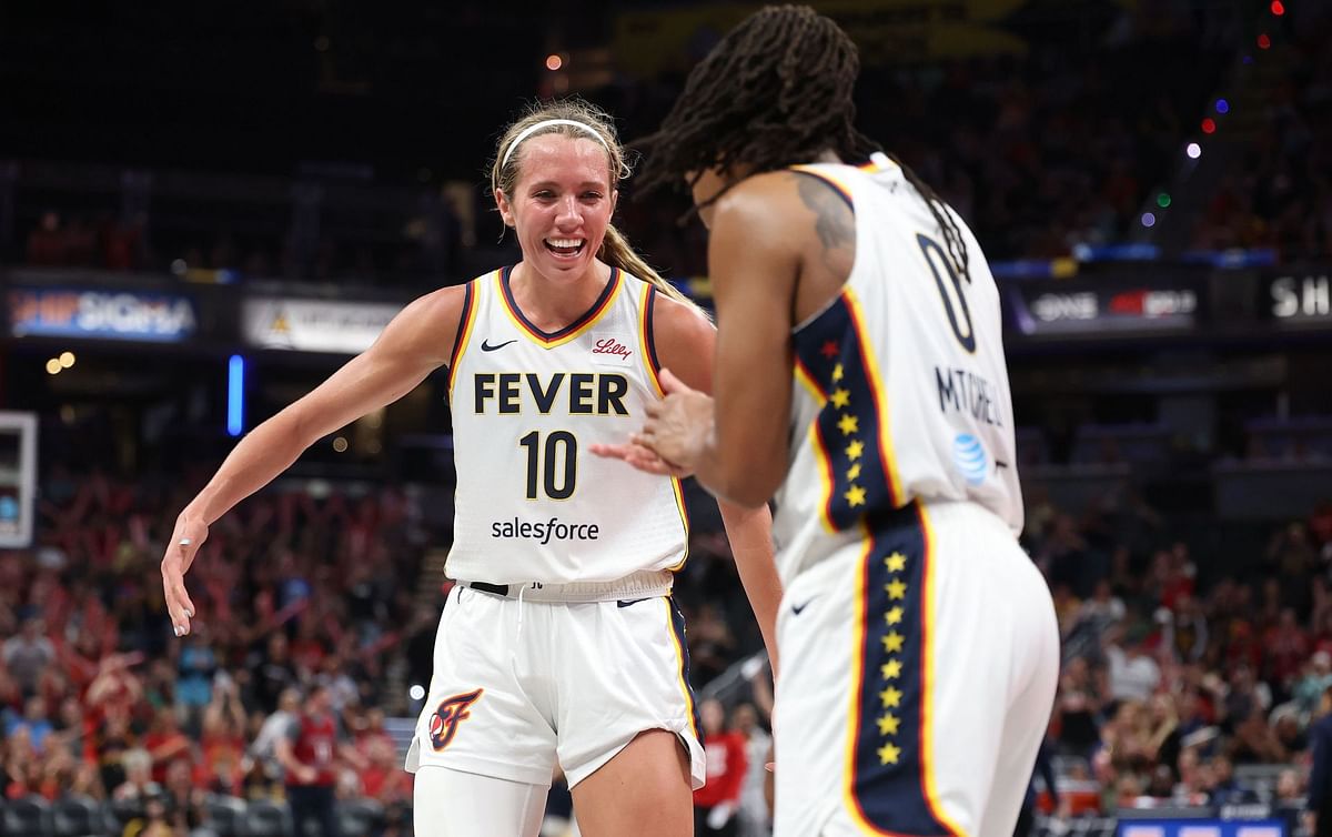 Lexie Hull all hearts as former teammate turns heads with elegance amid injury rehab