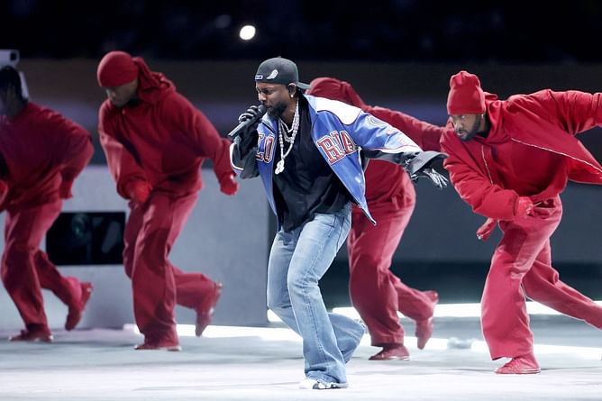 Kendrick Lamar memes erupt as fans think Pinocchio chasing Drake on Iceman stream is his rival rapper