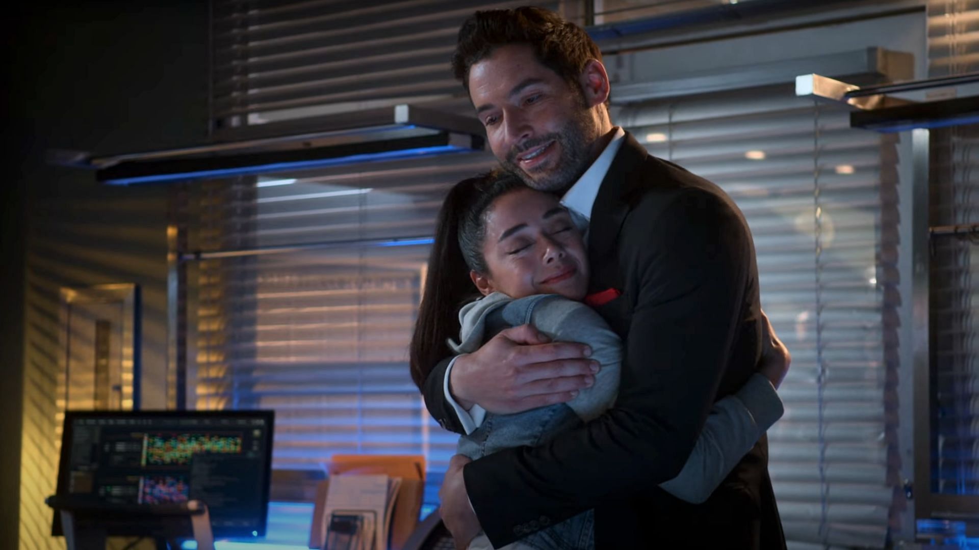 Ella finds out Lucifer
