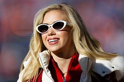 Chiefs Heiress Gracie Hunt drops 4-word message showing off cowgirl-inspired mirror selfie