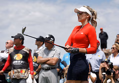 "I hate golf lol" - Paige Spiranac shares making an 'impressive 5 shanks'