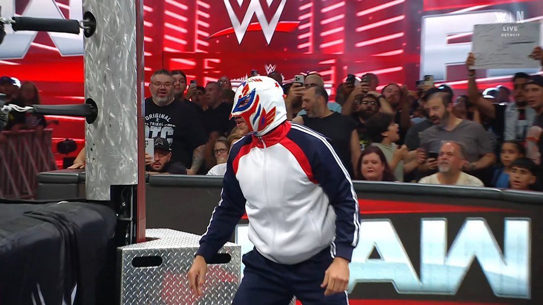 New El Grande Americano? (Image from WWE