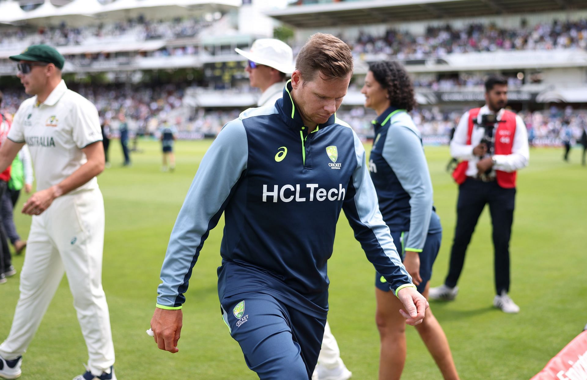 Steve Smith is a safe fielder and has 200 catches to his name in Test cricket - Source: Getty