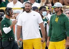 David Bakhtiari weighes in as Aaron Rodgers shares snippets of his workout session with Steelers WRs in Malibu