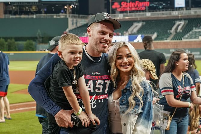 "I can barely walk" - Freddie Freeman’s wife, Chelsea, pushes limits with brutal workout that left her sore
