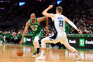 Top 5 Notable 2025 NBA Free Agent Centers Still On The Market (July 2)