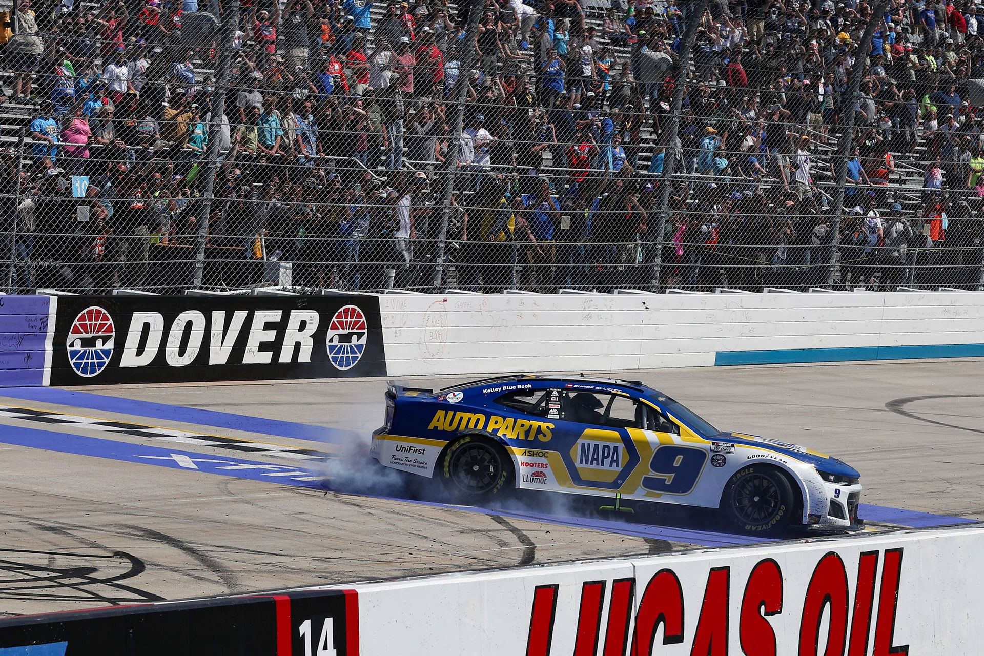 NASCAR: DuraMAX Drydene 400 - Source: Imagn