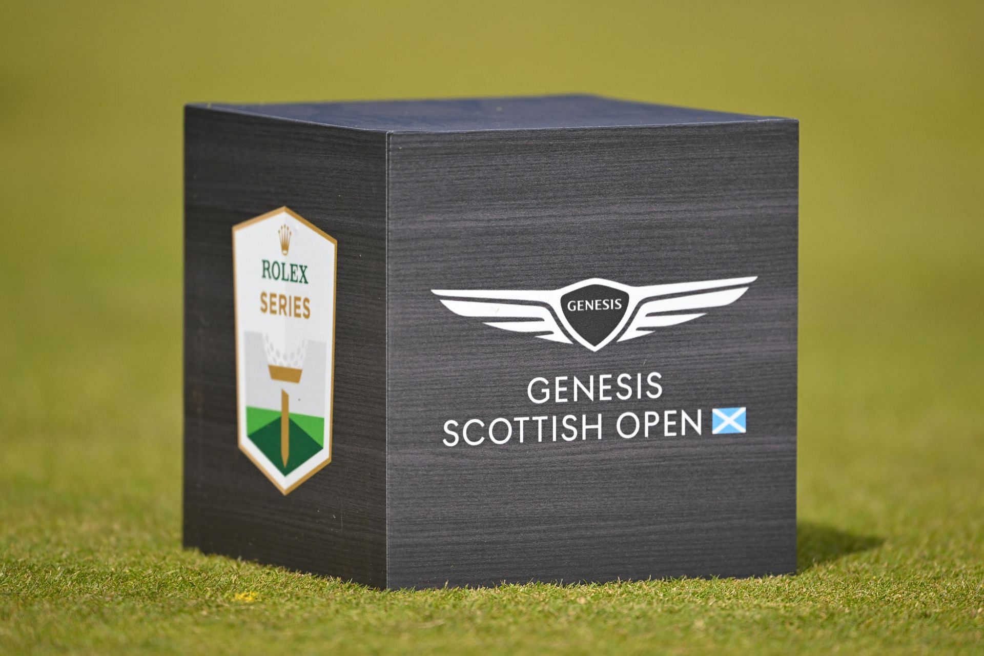 Who is leading the 2025 Genesis Scottish Open after Round 1? Leaderboard explored
