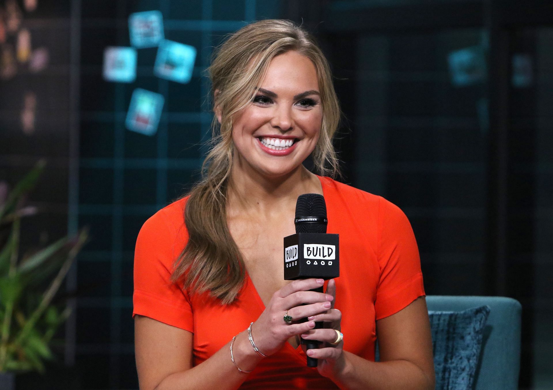 "I basically just try to keep the vibes right" — Hannah Brown on her new role in Bachelor in Paradise