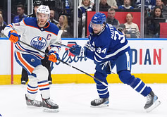 Connor McDavid might copy Auston Matthews' 4-year, $53M Maple Leafs contract move, per NHL analyst