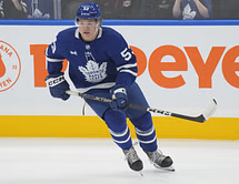 NHL analyst makes his opinion clear on Maple Leafs prospect Easton Cowan's future in Toronto