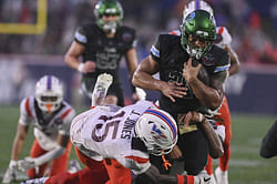 "Seeing him run with ones and twos": Makhi Hughes relishes backfield bond with brother Na’eem Offord at Oregon