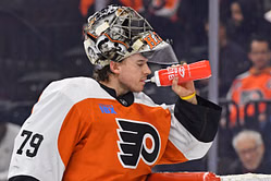 Oilers analyst drops 'hard no' on Carter Hart's NHL future with Edmonton - "Don't want the PR headache"