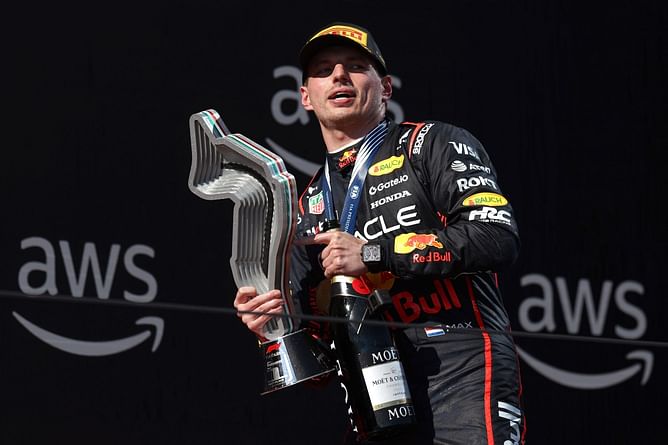 Max Verstappen makes it 3 in a row by winning the ESPYS award for Best Driver