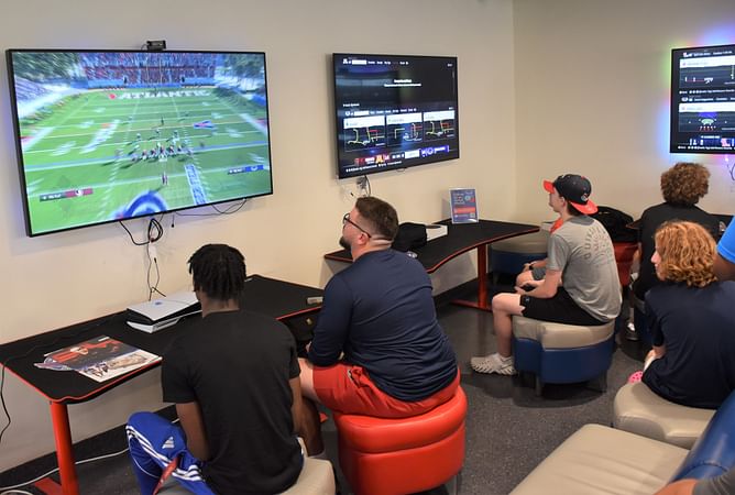 Best QB style in EA College Football 26 Road to Glory: Dominating the competition