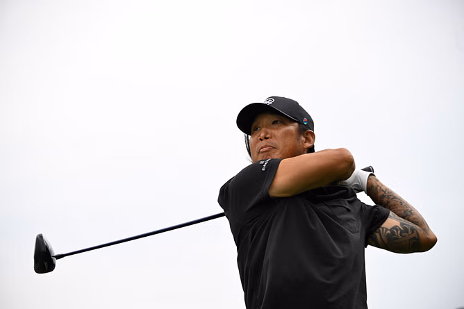 Anthony Kim gives shoutout to $35M-worth singer as he shares progress on the golf course