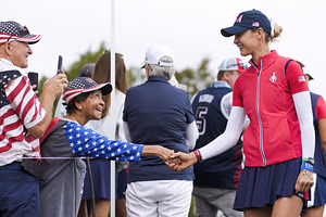 WATCH: Young fan accidentally picks up Nelly Korda’s ball at Amundi Evian Championship 2025