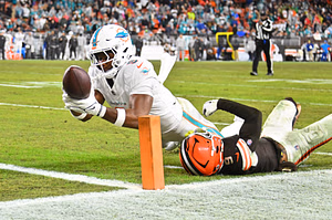 "Still need to add someone": Steelers insider shoots WR2 narrative after Jonnu Smith trade
