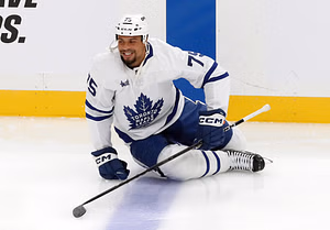 Ryan Reaves gets candid about his thoughts on longtime rival Tom Wilson after attending Chandler Stephenson's wedding