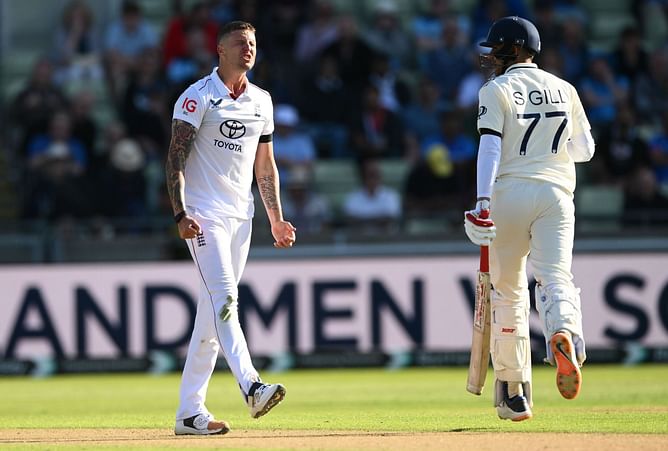 Shubman Gill gets distracted as Brydon Carse signals something during his run-up in ENG vs IND 2025 2nd Test [Watch]