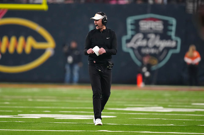 "USC stepped up big time": Insider reveals Lincoln Riley's "multi-million dollar deal" to secure WR Ethan Feaster's commitment