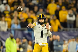 Brendan Sullivan transfer portal: 3 best landing spots if Tulane QB decides to leave after Jake Retzlaff's commitment