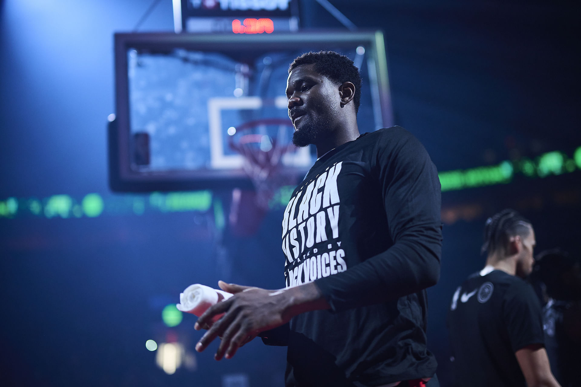 Lakers close to signing Deandre Ayton (Image Source: IMAGN)