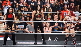 "They don’t even know what their characters are" - Vince Russo buries popular female star following WWE RAW (Exclusive)