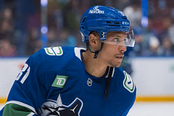 NHL analyst predicts new defenseman could lead Maple Leafs’ powerplay after Mitch Marner exit