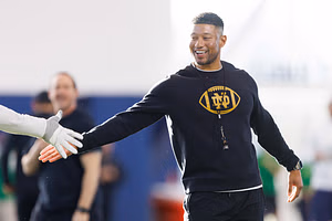 Former SB champ Jermichael Finley's son Kaydon commits to Notre Dame while elite 2026 recruit takes hilarious jab at Texas