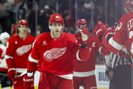Red Wings GM Steve Yzerman could not buy $ 8 million Bruins Forward and Mason Markment 3 NHL: Ottawa Senators to Detroit Red Wings - Source: Imagn