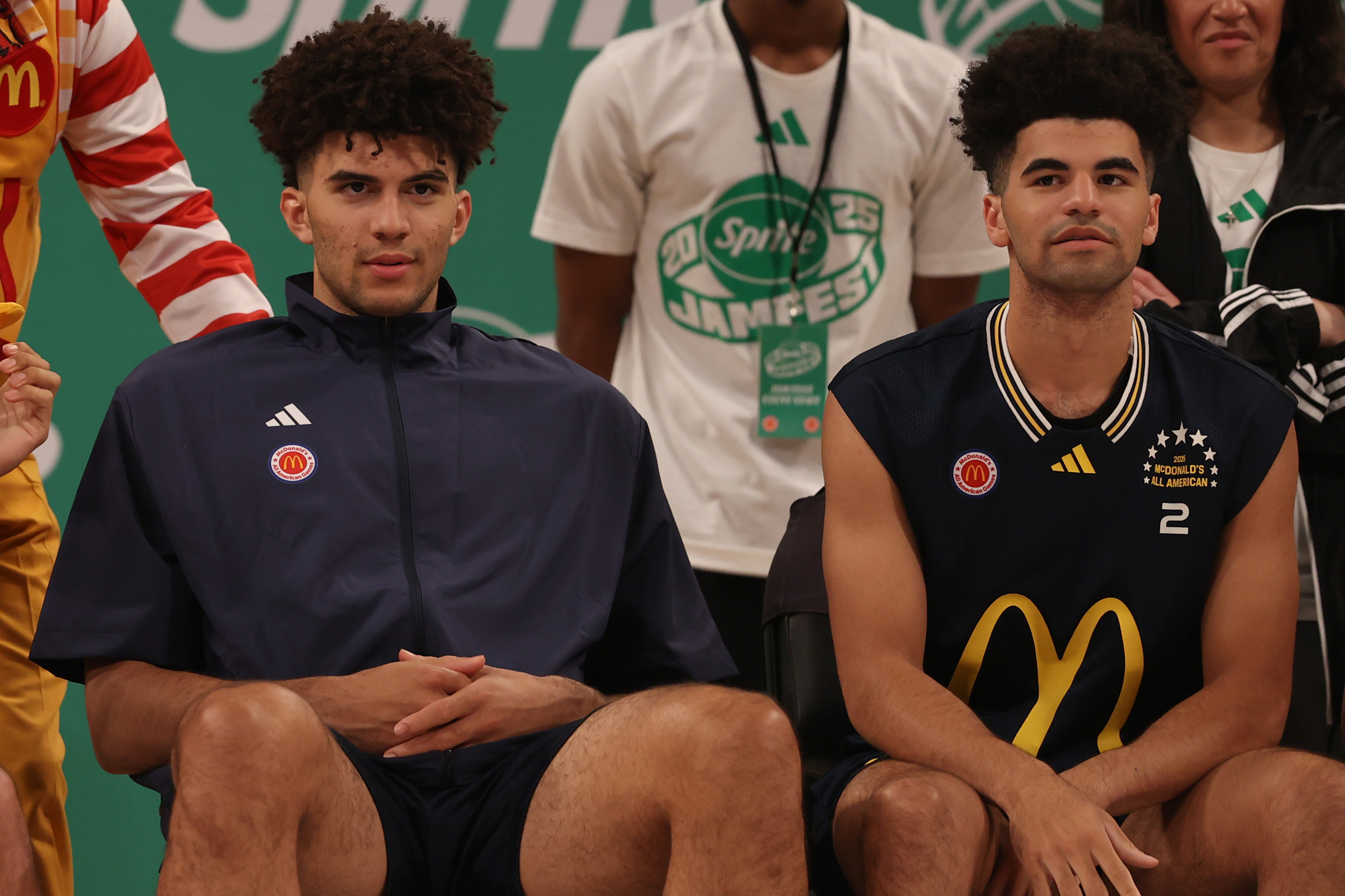 Boozer twins' alma mater, Columbus HS shares 2-word reaction Jaxon Richardson receives major NBA comparison