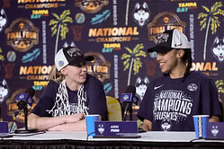 “I’m not gonna be like how Paige Bueckers was a leader, how Nika (Mühl) was as a leader”: Azzi Fudd shares she “won’t be super loud” to lead UConn
