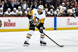 NHL analyst opines teams are avoiding Matt Grzelcyk due to his 5-foot-10, 180-lb frame