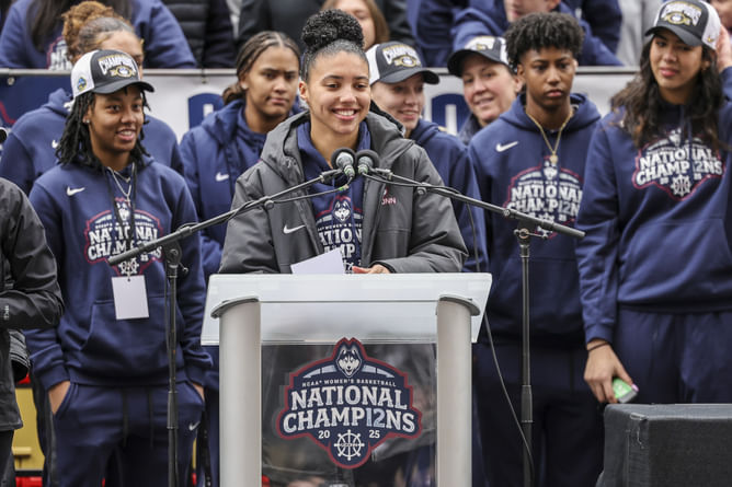 "They make a good couple": Fans react as Azzi Fudd reunites with high school friend during Washington Nationals first pitch honor