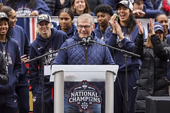 When 12x NCAA champ Geno Auriemma named his wife as his most treasured possession: “If I say anything else I would have to hear about it”